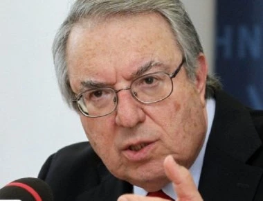 Μπαμπινιώτης: «Βουλγαρικό ιδίωμα η γλώσσα των Σκοπιανών»